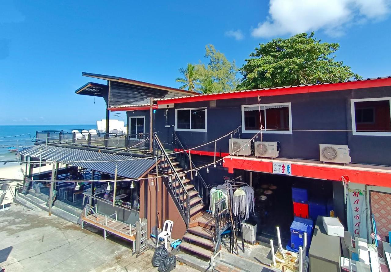 Out! A Radically Inclusive Beach Hostel By Wild & Wandering Haad Rin Exterior foto